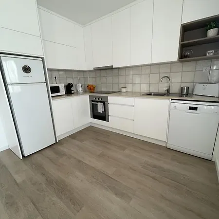 Moonlight House Vakantiehuis Ferrel (Leiria)
