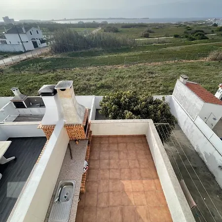 Moonlight House Vakantiehuis Ferrel (Leiria)